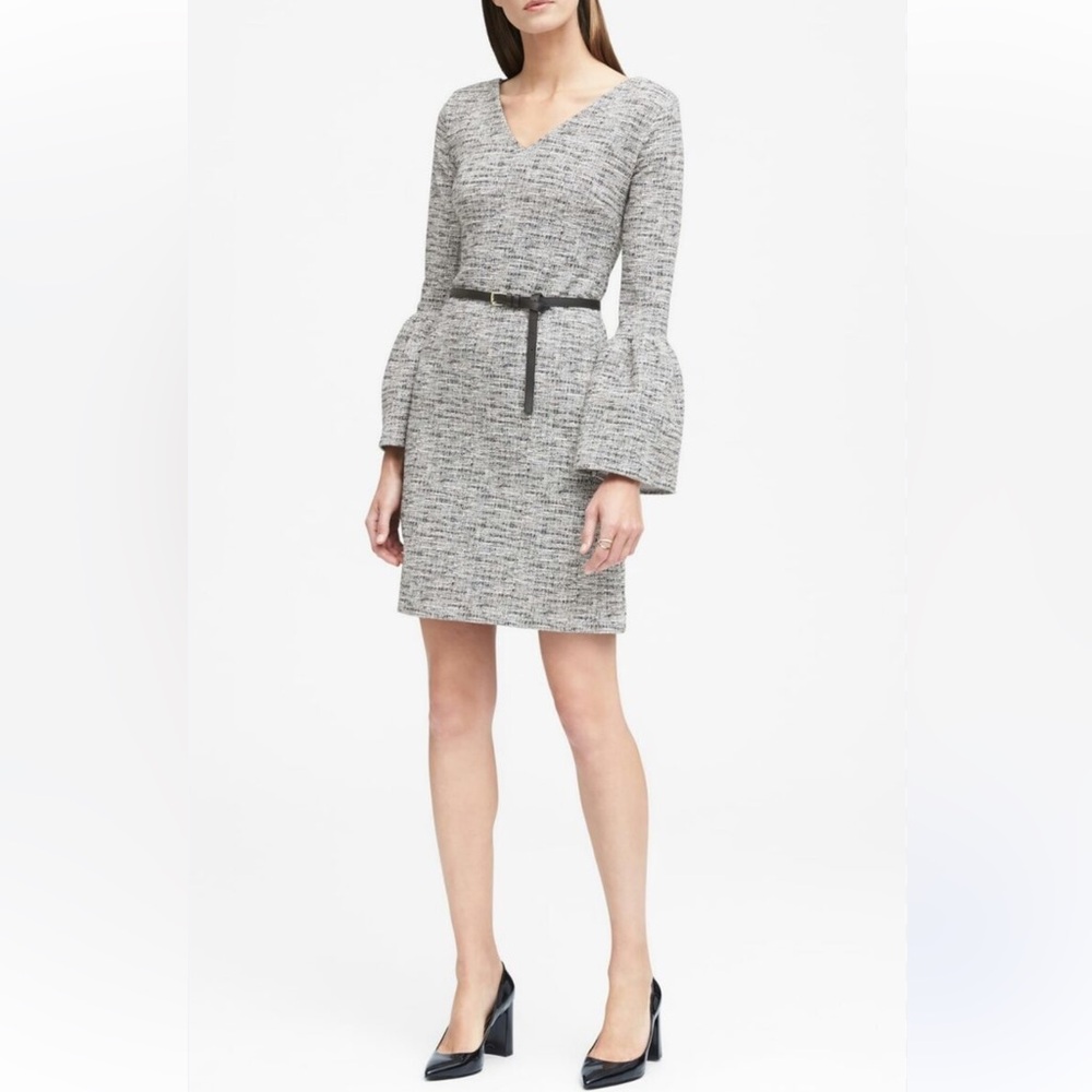 NWT Banana Republic dress with bell shaped sleeves - Picture 1 of 7